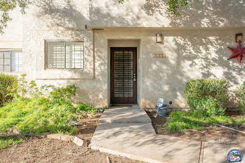 8Th, EL CENTRO, CA 92243