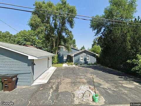 Tombeau, GENOA CITY, WI 53128