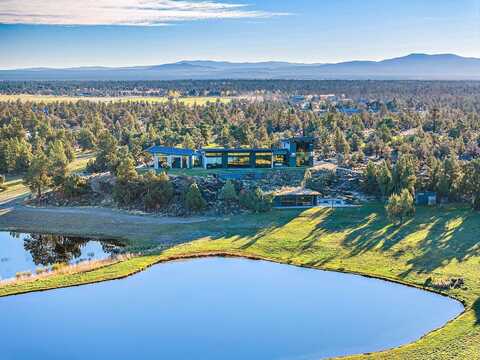 Dodds, BEND, OR 97701