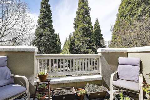 Ashberry, HILLSBORO, OR 97124