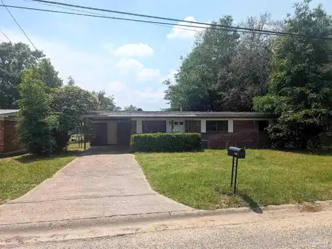 Julia, MILTON, FL 32570