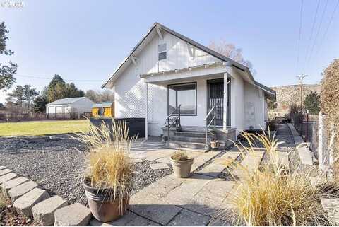 Market, MADRAS, OR 97741