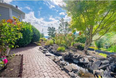 High, OREGON CITY, OR 97045