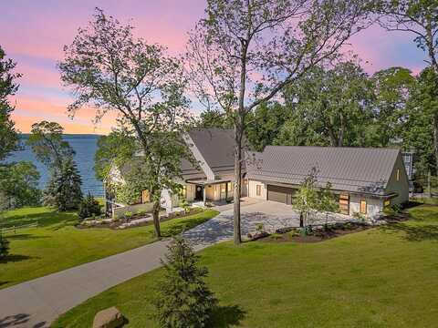 Belle Mapps, GREEN LAKE, WI 54941