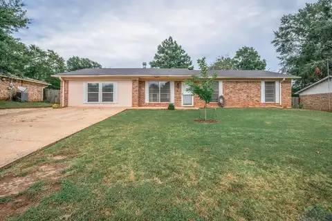 Dalee, HALLSVILLE, TX 75650
