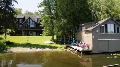 Frazer Bay, COOK, MN 55723