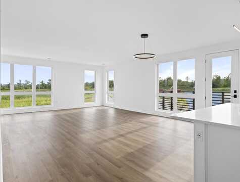 Hemlock, OAK CREEK, WI 53154