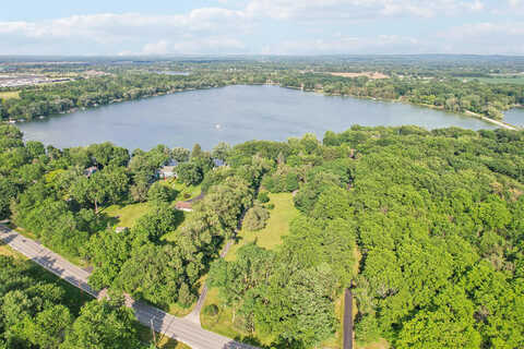 Dousman, OCONOMOWOC, WI 53066
