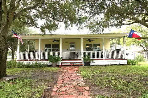 Tuckers, MATHIS, TX 78368