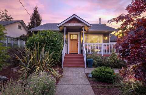 1222 NW Washington Boulevard, Grants Pass, OR 97526