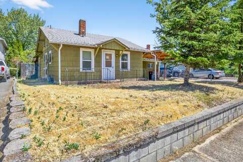 27 Elm Street, Medford, OR 97501