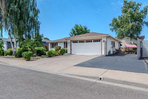 1442 Avalon Drive, Medford, OR 97501