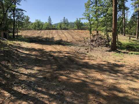 2093 Robertson Bridge Road, Grants Pass, OR 97526