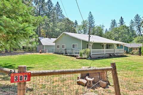 387 N Old Stage Road, Cave Junction, OR 97523
