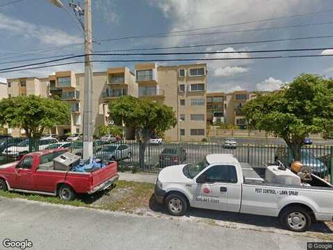 20Th, HIALEAH, FL 33012