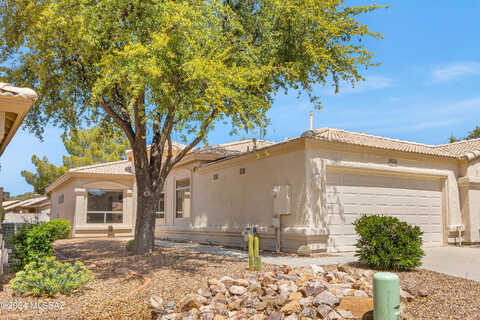 Holiday, TUCSON, AZ 85739