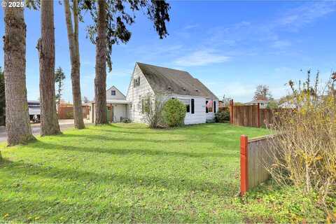 Gilham Rd, Eugene, OR 97408