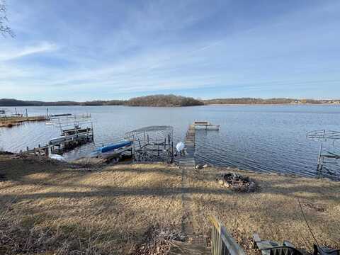 Red Oak, MOUND, MN 55364