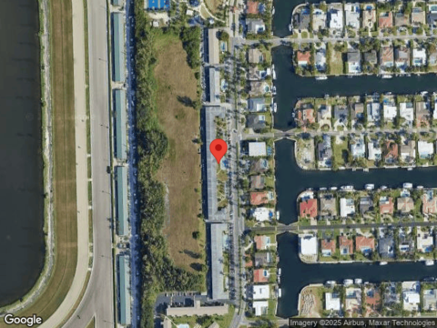 Layne, HALLANDALE BEACH, FL 33009