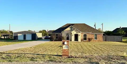 Broadway, COAHOMA, TX 79511