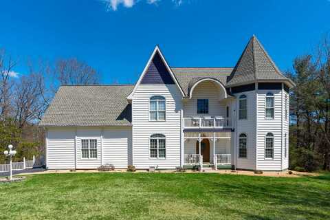 Twin Hills Ln, FISHERSVILLE, VA 22980