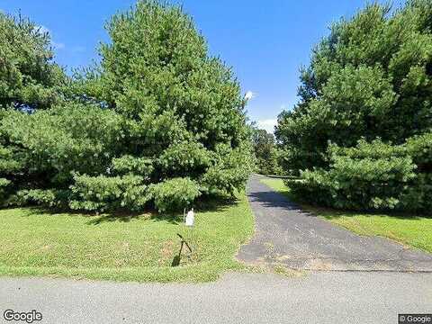 Howardsville Rd, SCOTTSVILLE, VA 24562
