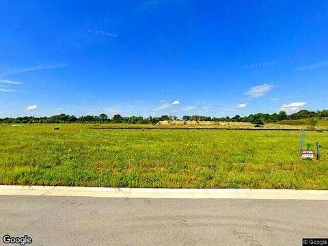 Mapleton Avenue, East Troy, WI 53120