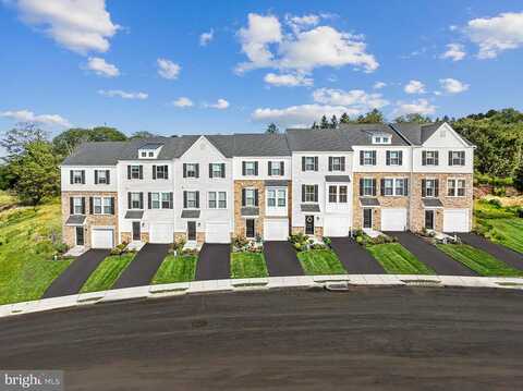 Talucci Dr, DOWNINGTOWN, PA 19335