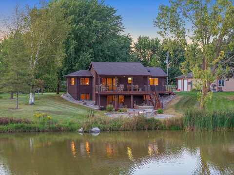 Logwood Court, Manitowoc, WI 54220