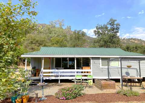N Fork Drive, Three Rivers, CA 93271