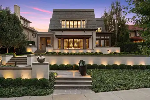 W Lake Of The Isles Parkway, Minneapolis, MN 55405