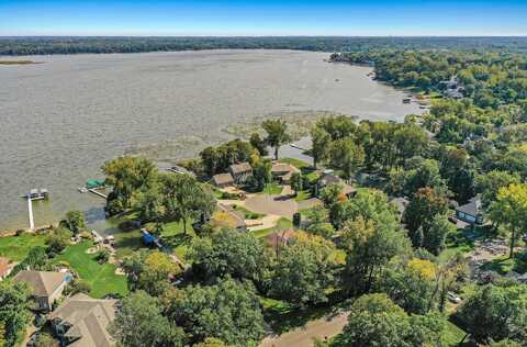Iden Avenue Circle N, Forest Lake, MN 55025