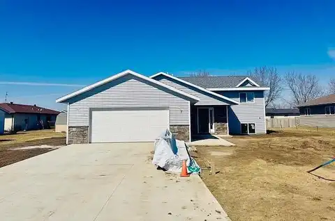 Castlewood Drive, Worthington, MN 56187