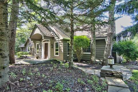 Laurel Road, Buck Hill Falls, PA 18323