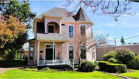 Pearl St, Eugene, OR 97401