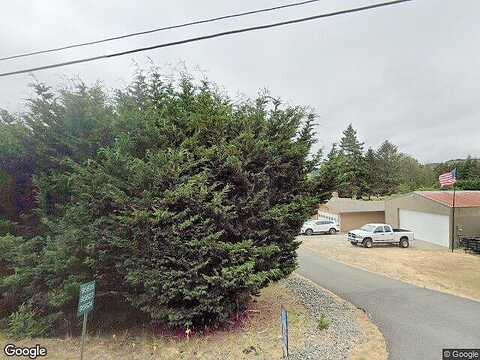 N Bank Rogue River Rd, GoldBeach, OR 97444