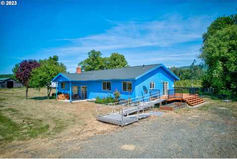 Main Camas Rd, CamasValley, OR 97416