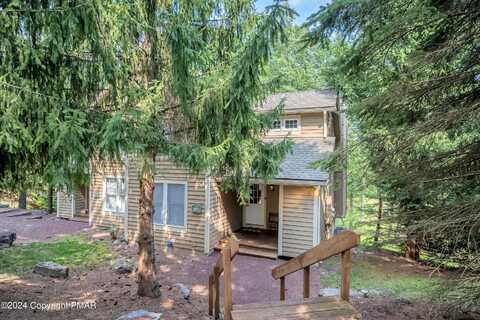 Spruce Drive, Tannersville, PA 18372