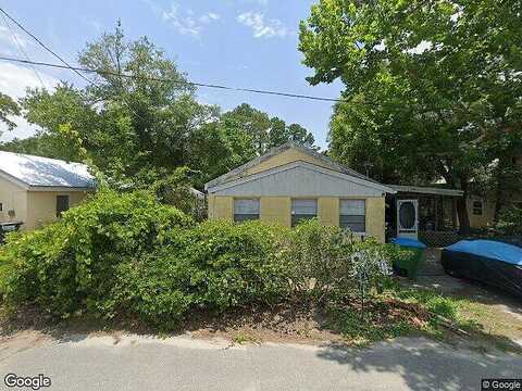 Collins Ave, Lanark Village, FL 32323