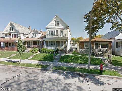 9Th, MILWAUKEE, WI 53215