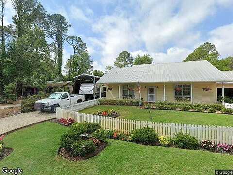 15Th St, Apalachicola, FL 32320