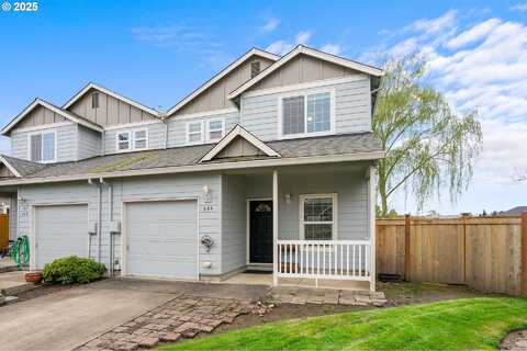 E Hampton Ln, Newberg, OR 97132