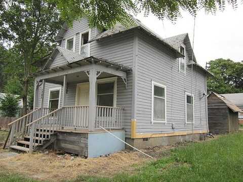 Se Mill St, Roseburg, OR 97470