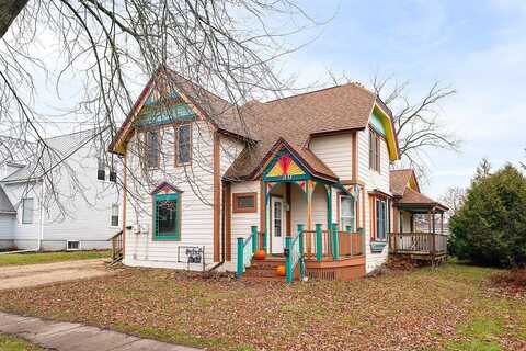 Maple, VIROQUA, WI 54665