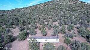 E Bucks Road, Seligman, AZ 86337