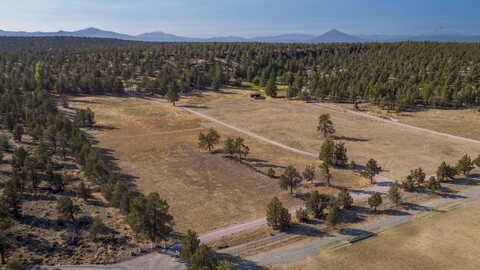 Dusty, BEND, OR 97703