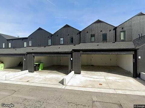S Alder Place #105, Oak Creek, WI 53154