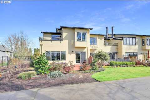 Wimbledon Ct, Eugene, OR 97401