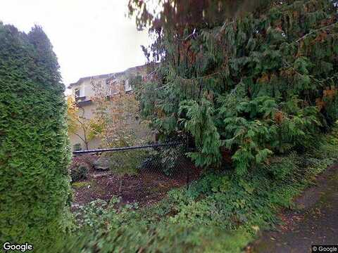 Wimbledon Ct, Eugene, OR 97401