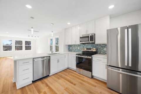 Golden Valley Road, Minneapolis, MN 55411